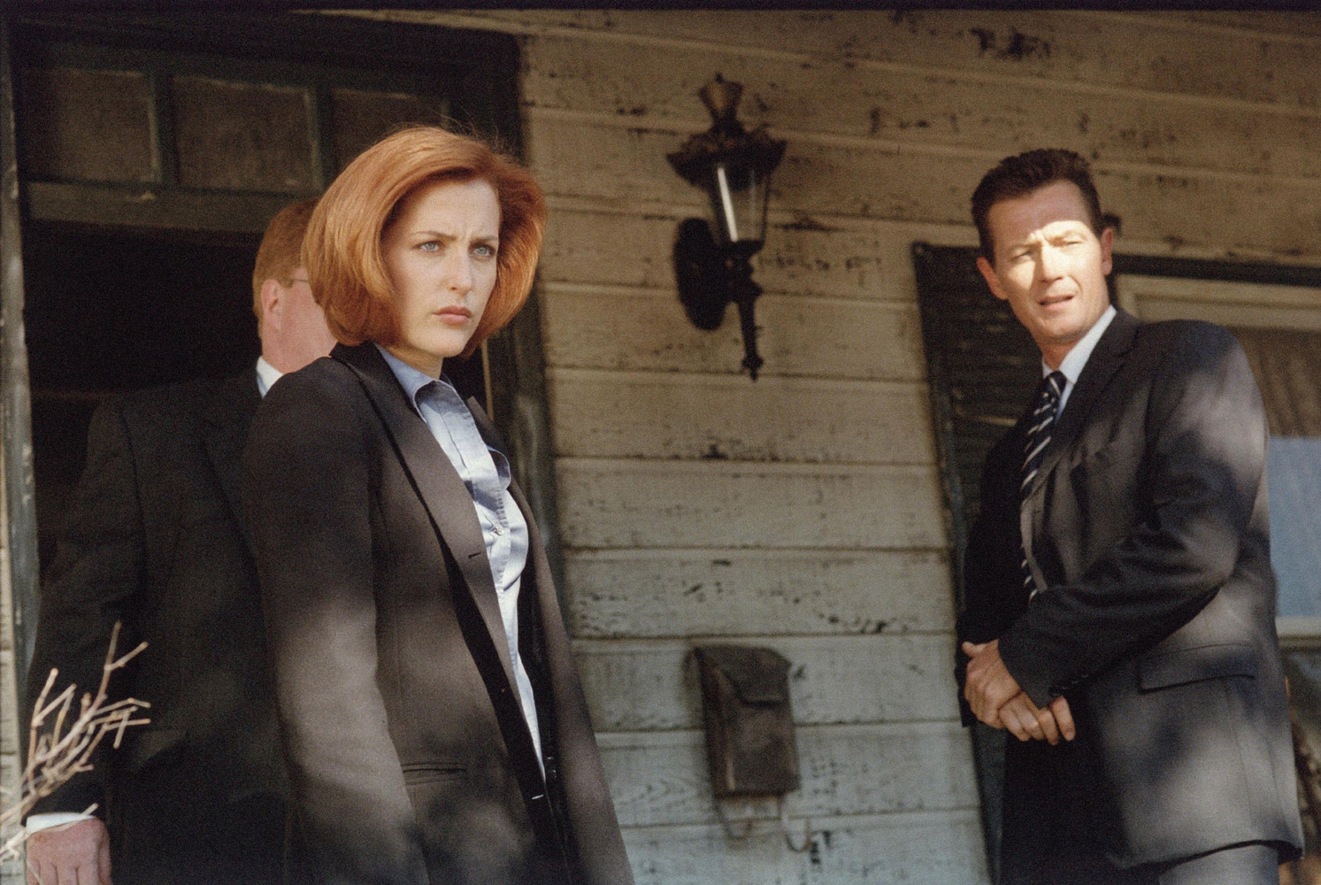 gillian anderson as dana scully robert patrick as john doggett x-files