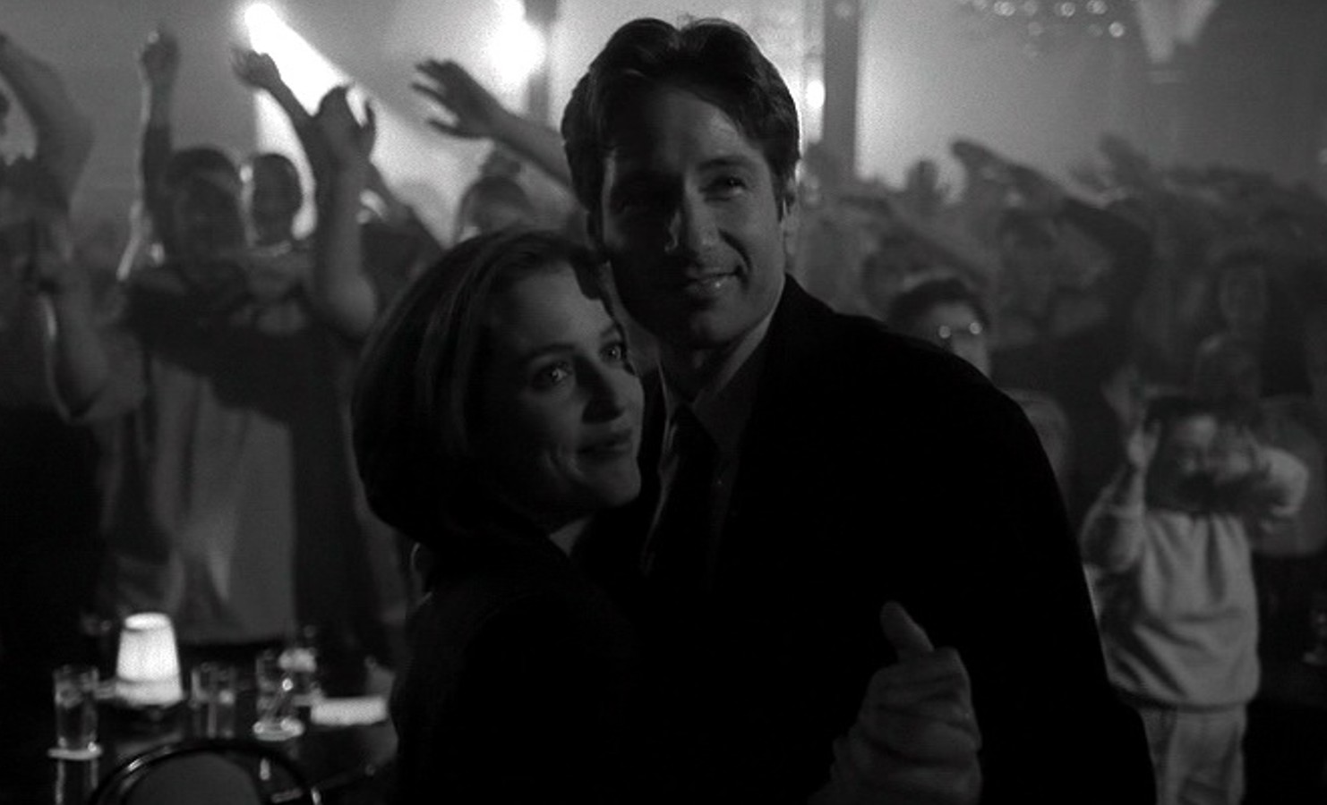 gillian anderson as dana scully david duchovny as fox mulder post modern prometheus x-files