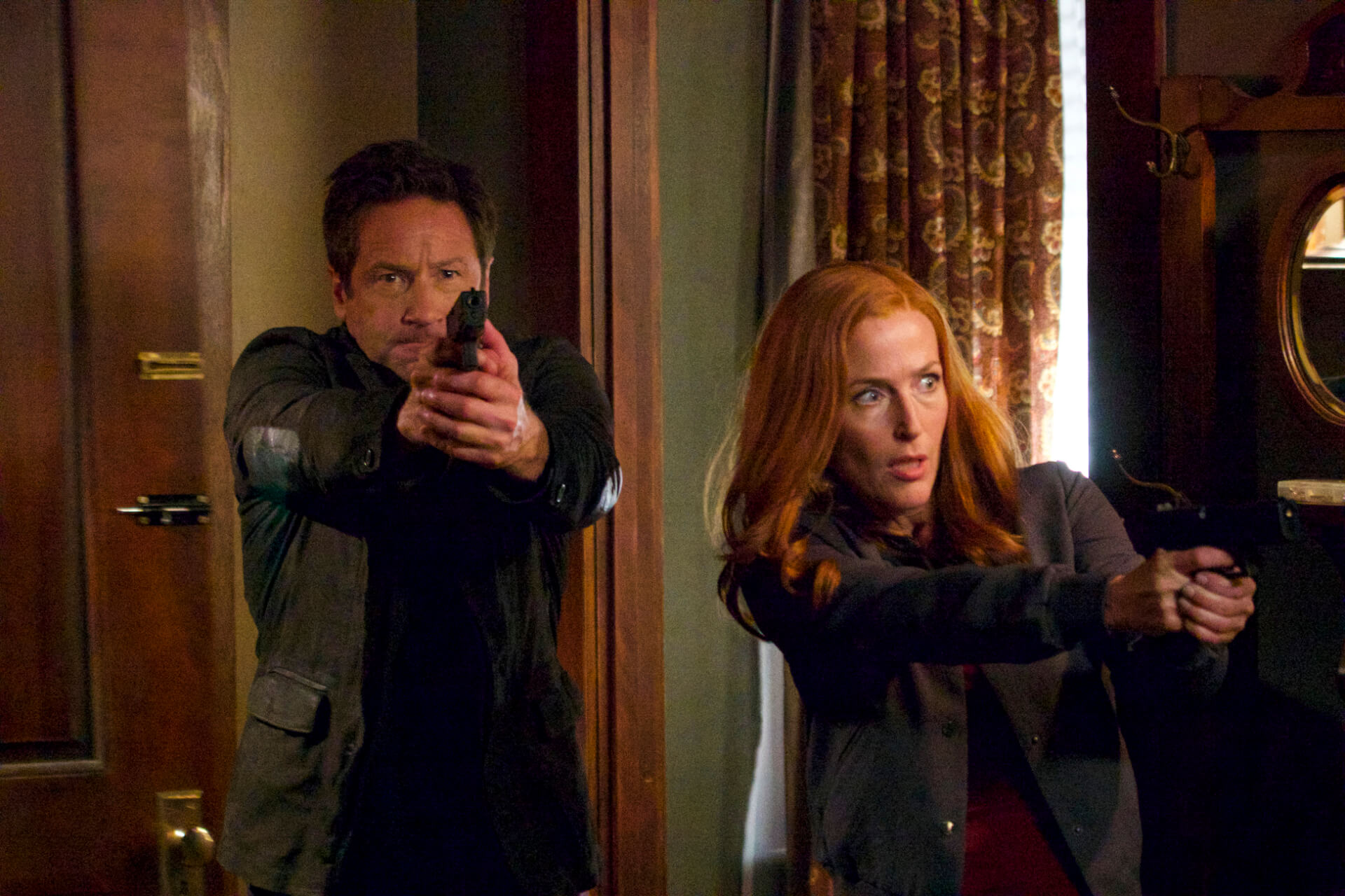 scully and mulder shooting x-files