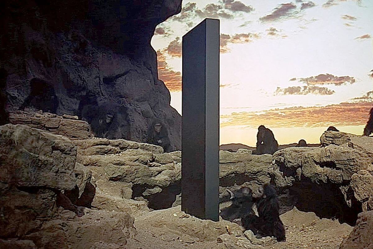 2001 a space odyssey monolith