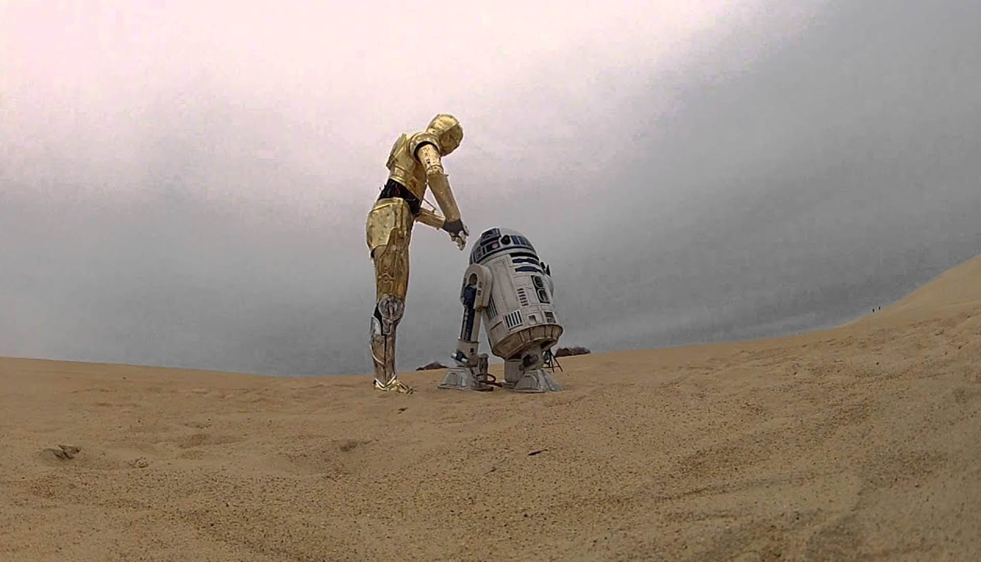 c3po r2d2 desert