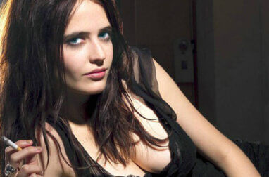 EVA GREEN Stars who has no problems UNDRESSING on SCREEN
