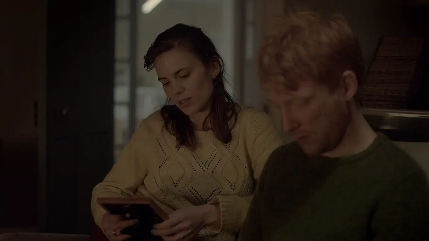 Black Mirror Be Right Back Hayley Atwell Domhnall Gleeson