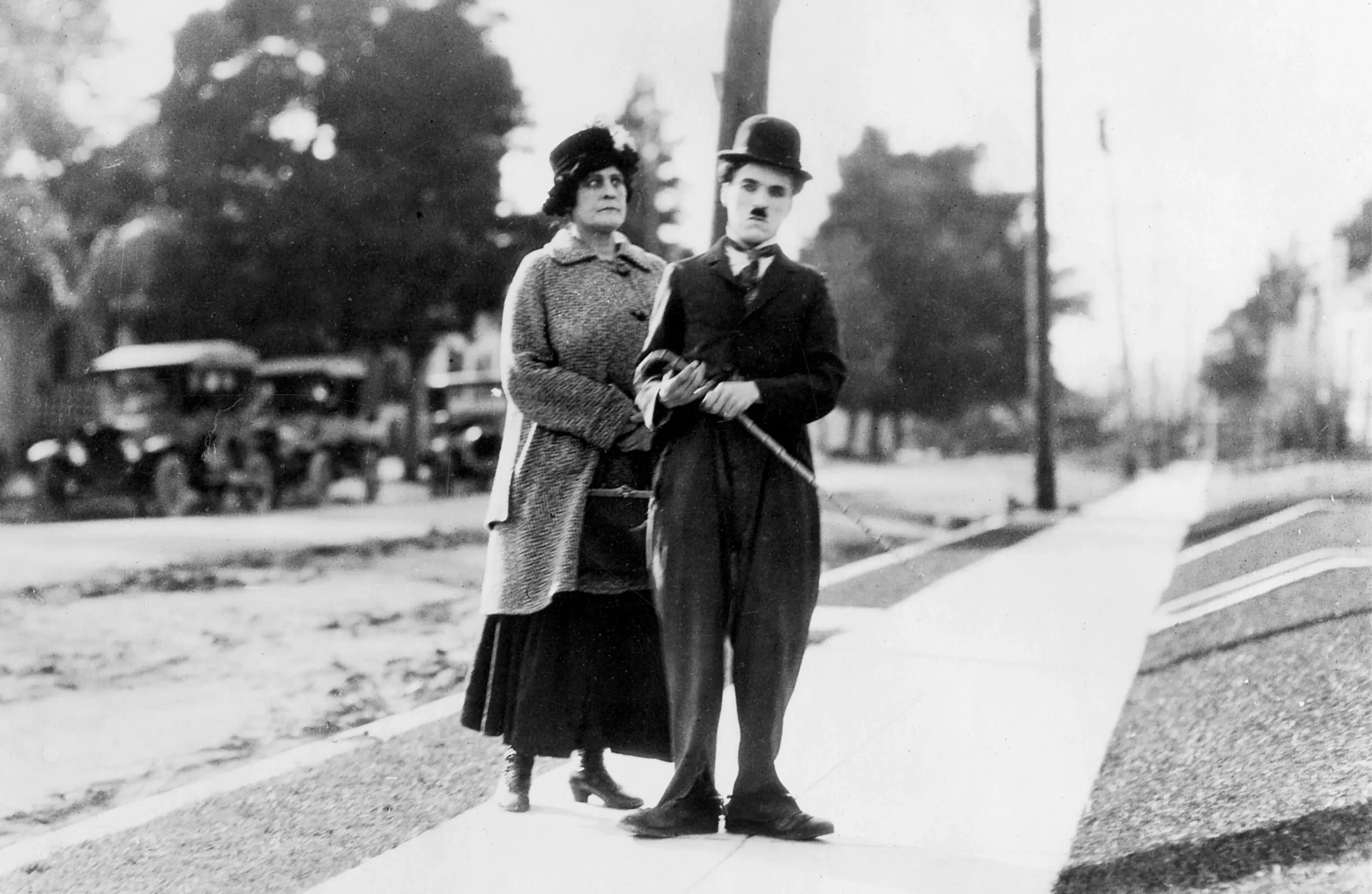 Charlie Chaplin and Phyllis Allen in Pay Day