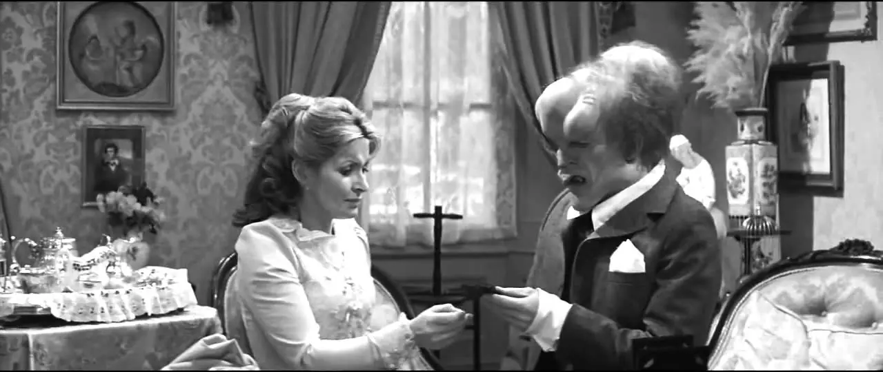 The Elephant Man, John Hurt, Hannah Gordon