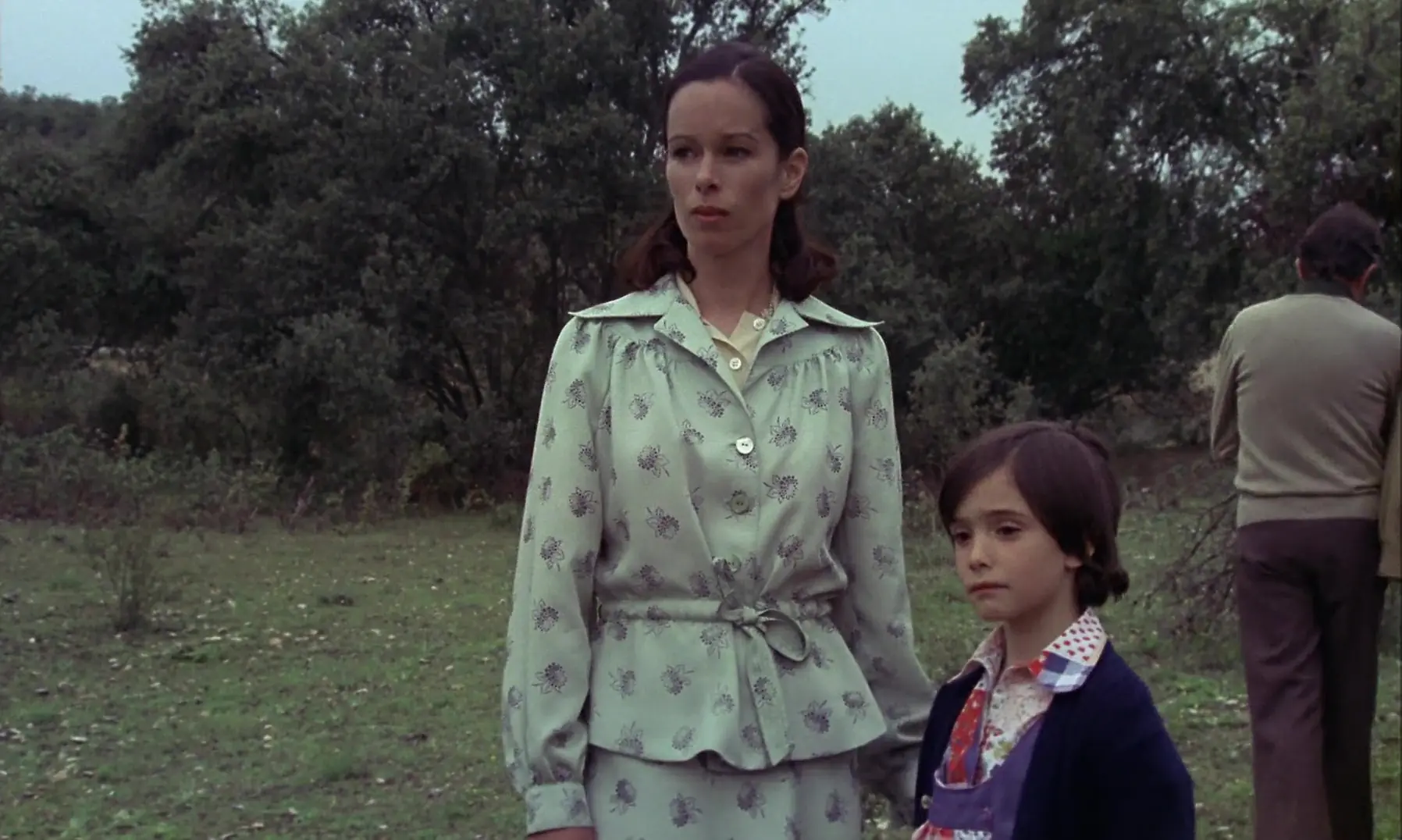 Cría cuervos, Raise Ravens, Ana Torrent, Geraldine Chaplin