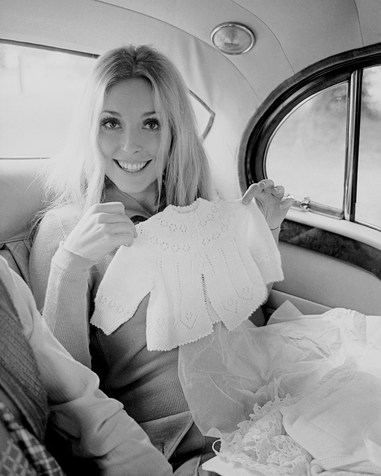 SHARON TATE photographed by TERRY O'NEILL in London, 1969