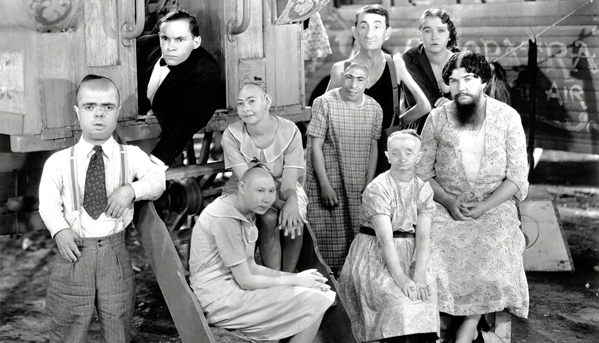 Freaks, Jerry Austin, Tod Browning, Johnny Eck, Elizabeth Green, Josephine Joseph, Peter Robinson, Olga Roderick, Schlitze, Elvira Snow, Jenny Lee Snow