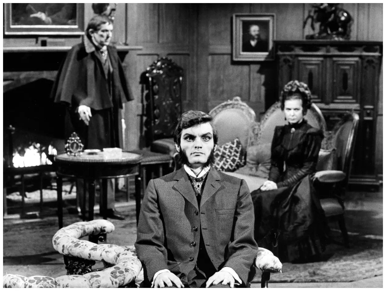 DARK SHADOWS