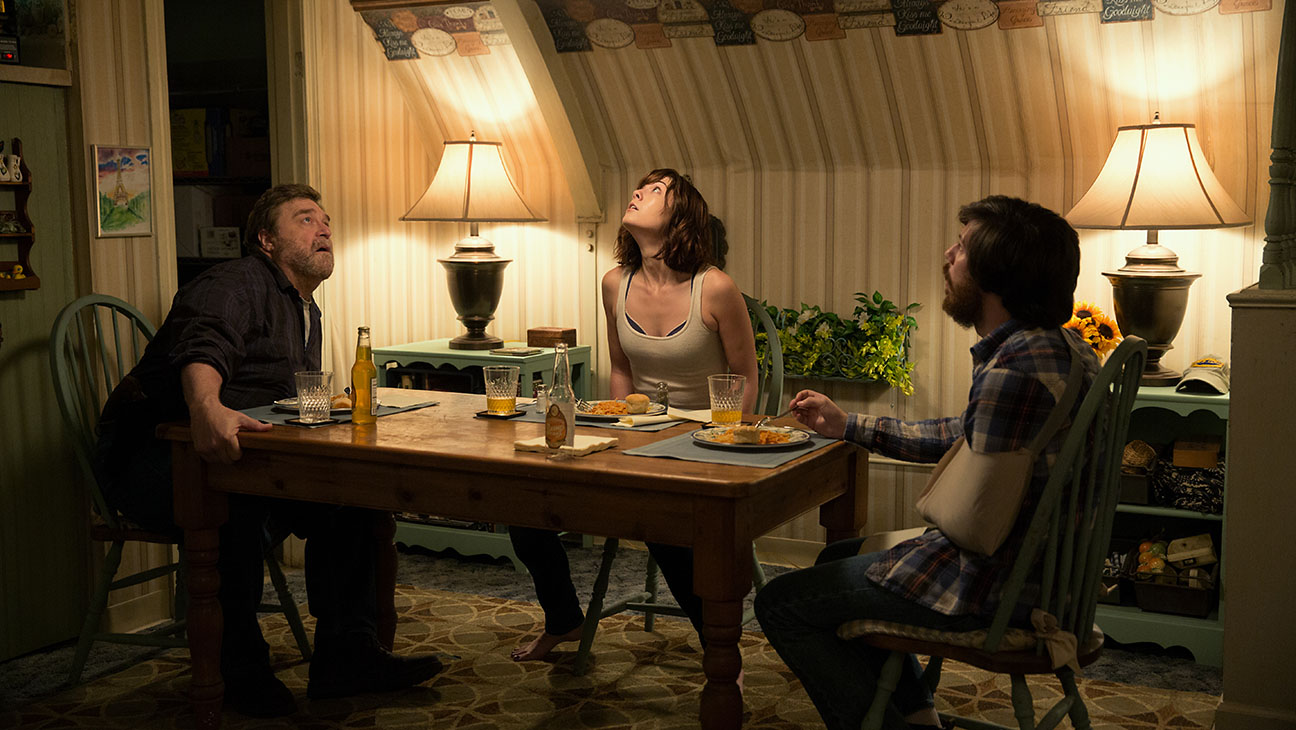 10 Cloverfield Lane John Goodman Mary Elizabeth Winstead John Gallagher Jr.