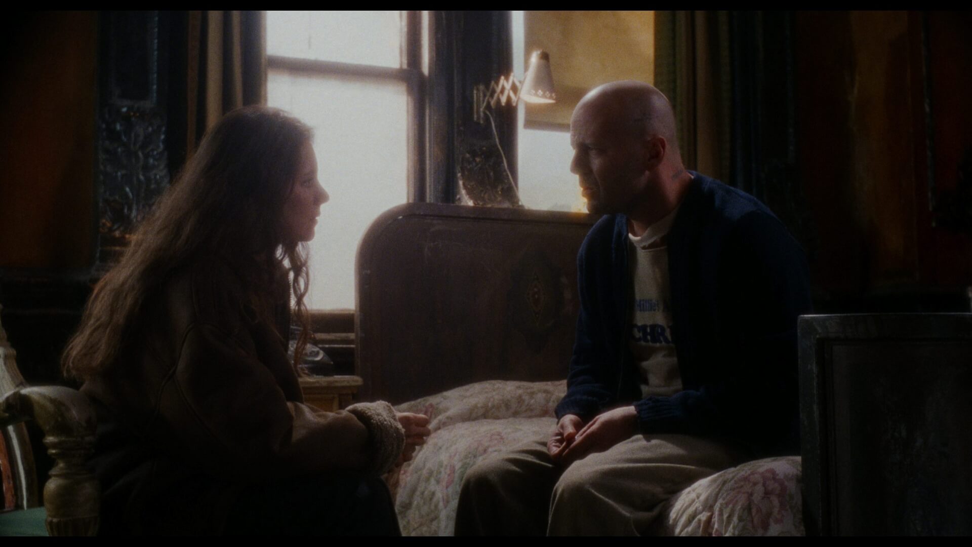 12 monkeys hotel scene