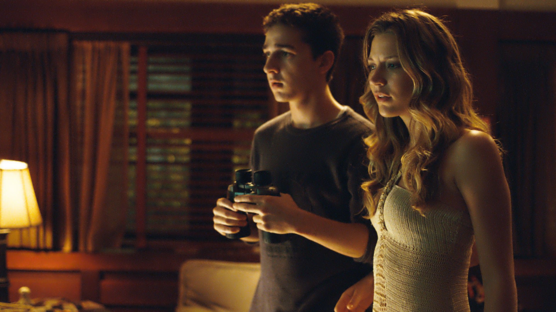 Disturbia Shia LaBeouf Sarah Roemer