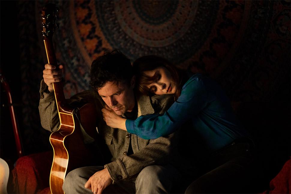 DREAMIN' WILD. An Oscar-worthy film about musicians that... no one has heard of
