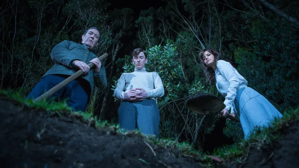 Elizabeth Harvest, Ciarán Hinds, Abbey Lee, Matthew Beard, Carla Gugino