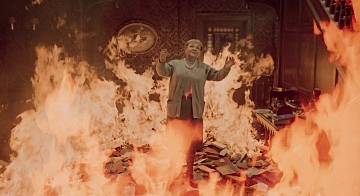Fahrenheit 451, Bee Duffell