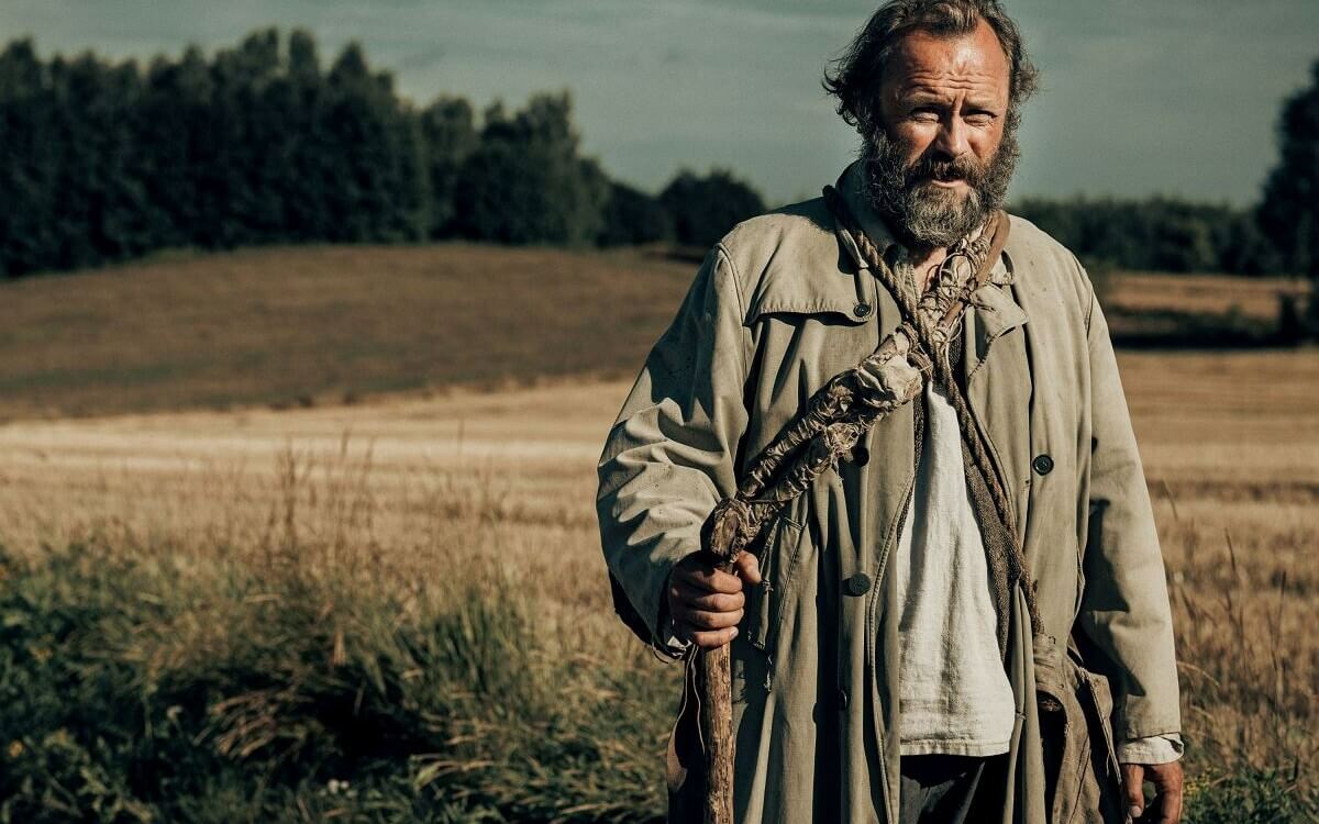 FORGOTTEN LOVE. Netflix's decent remake of a timeless classic