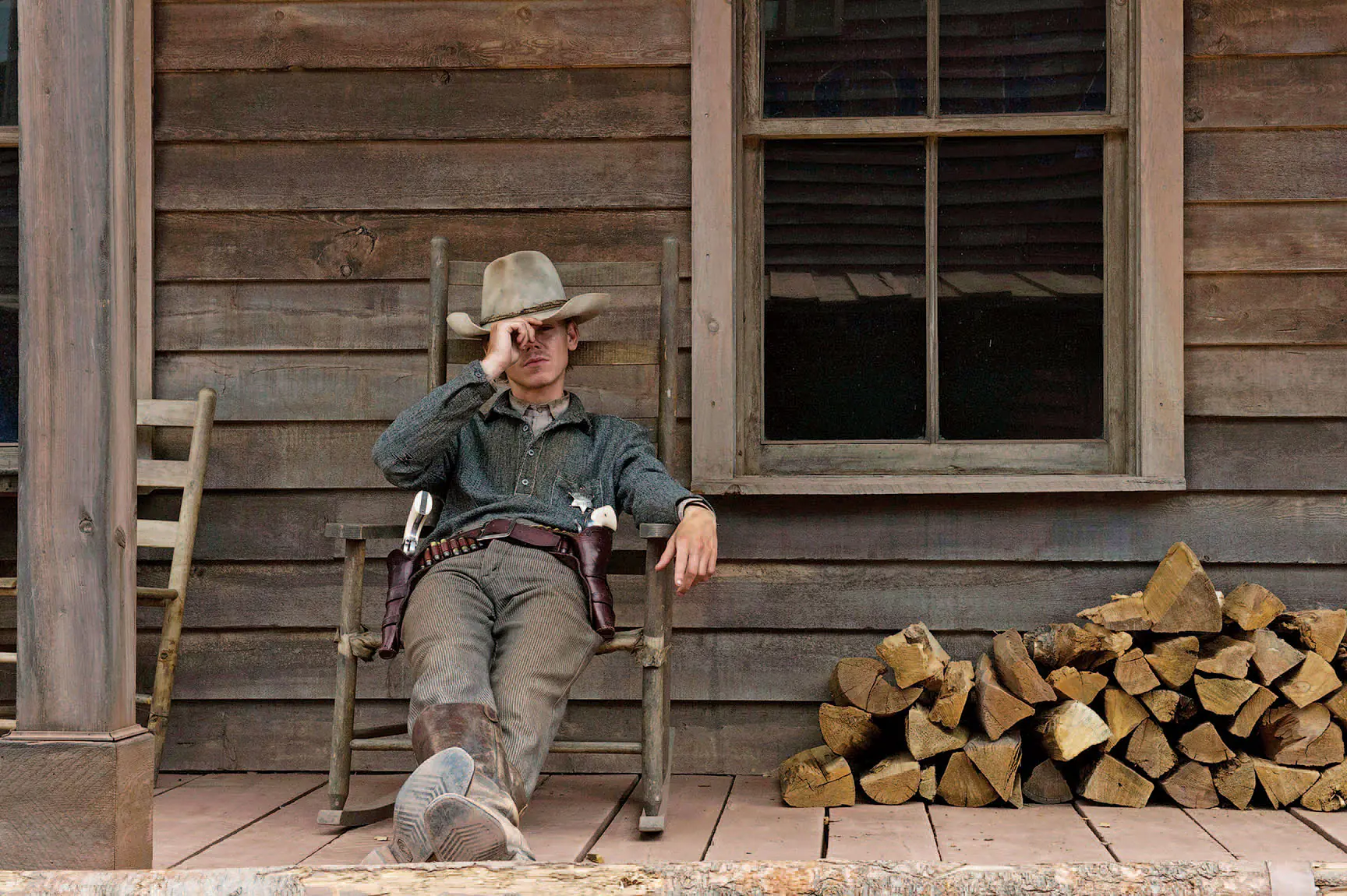 Godless, Thomas Brodie-Sangster