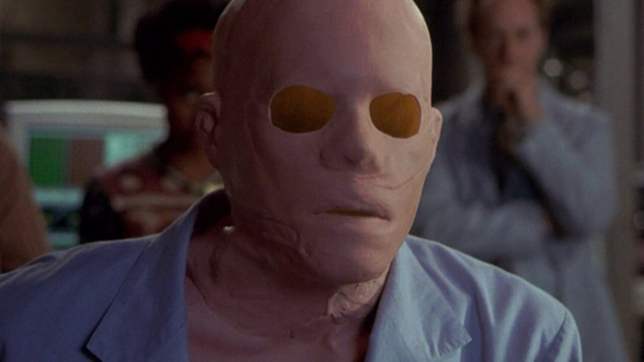 hollow man kevin bacon