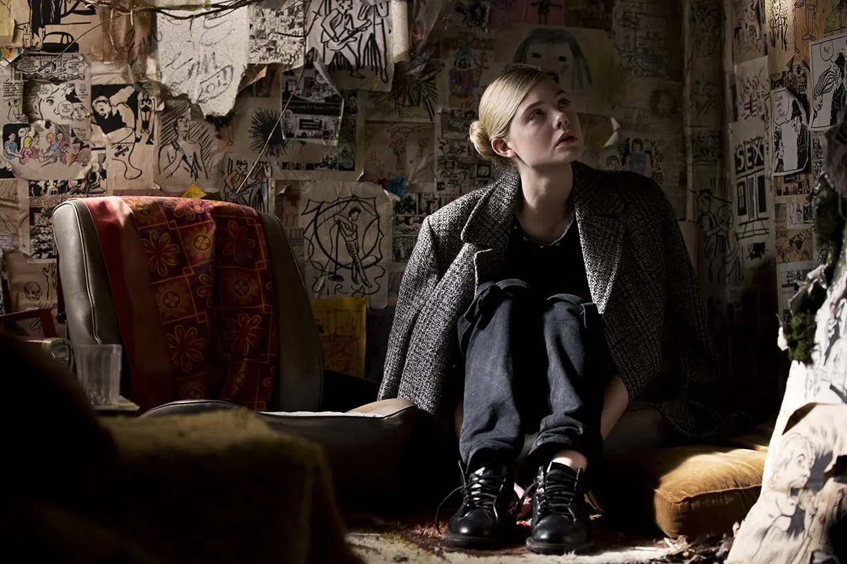How to Talk to Girls at Parties, Elle Fanning