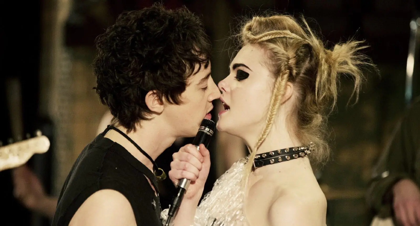 How to Talk to Girls at Parties, Elle Fanning, Alex Sharp