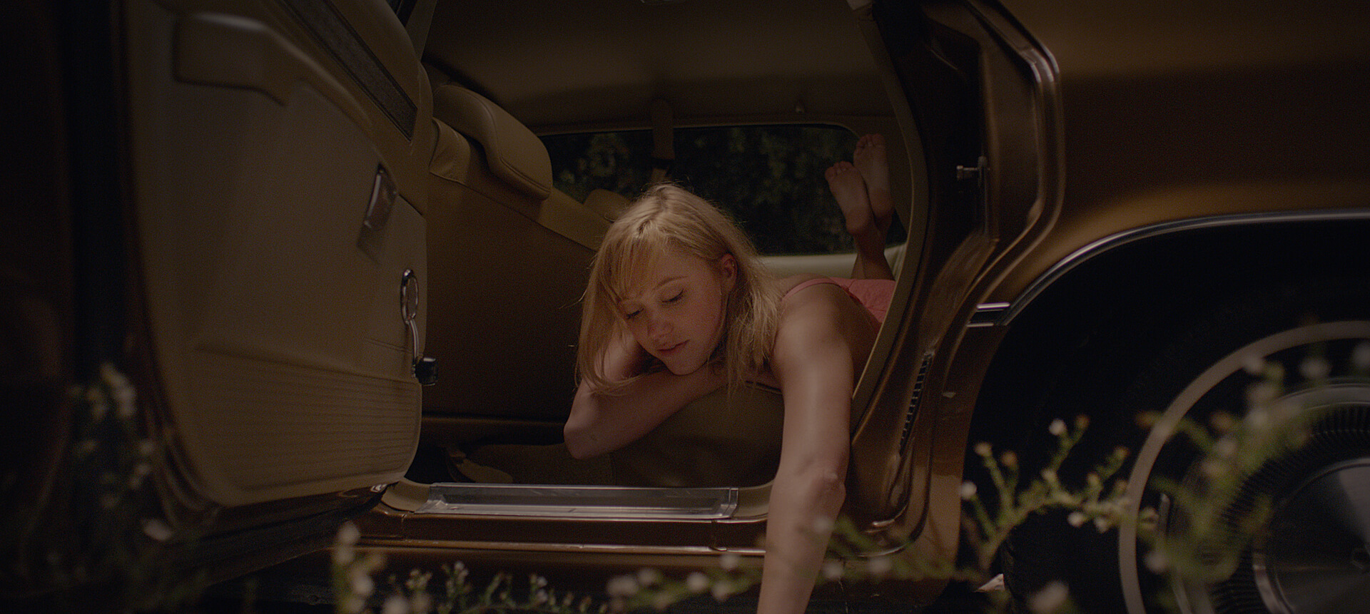 IT FOLLOWS. Horror perfection