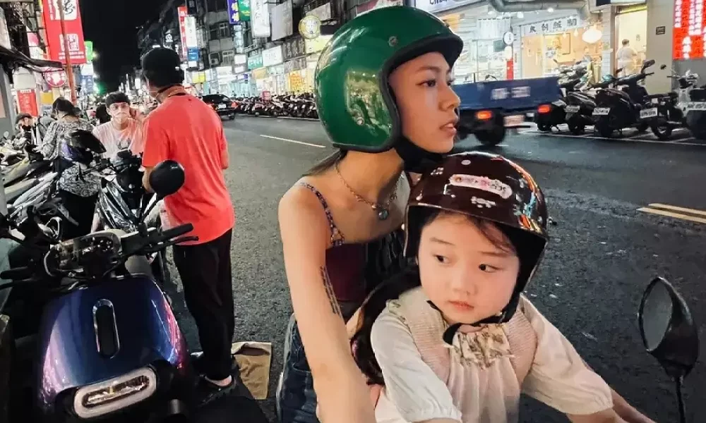 LEFT-HANDED GIRL. Mothers and Daughters in Taipei [REVIEW]