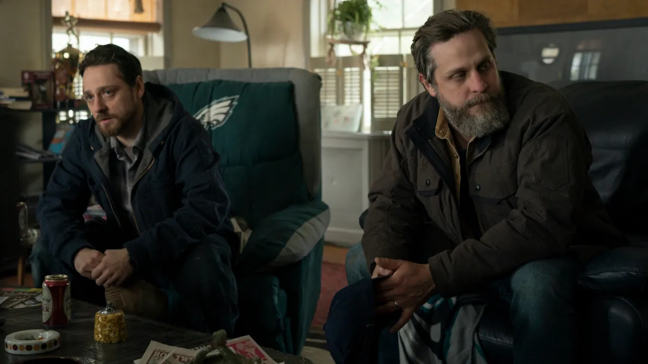 MARE OF EASTTOWN: Great Crime Drama, Excellent Kate Winslet, Joe Tippett, Robbie Tann
