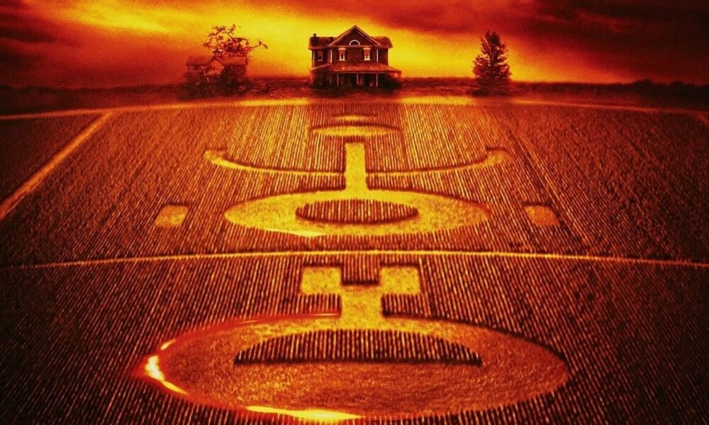SIGNS. Shyamalan, Gibson, Phoenix, corn and aliens