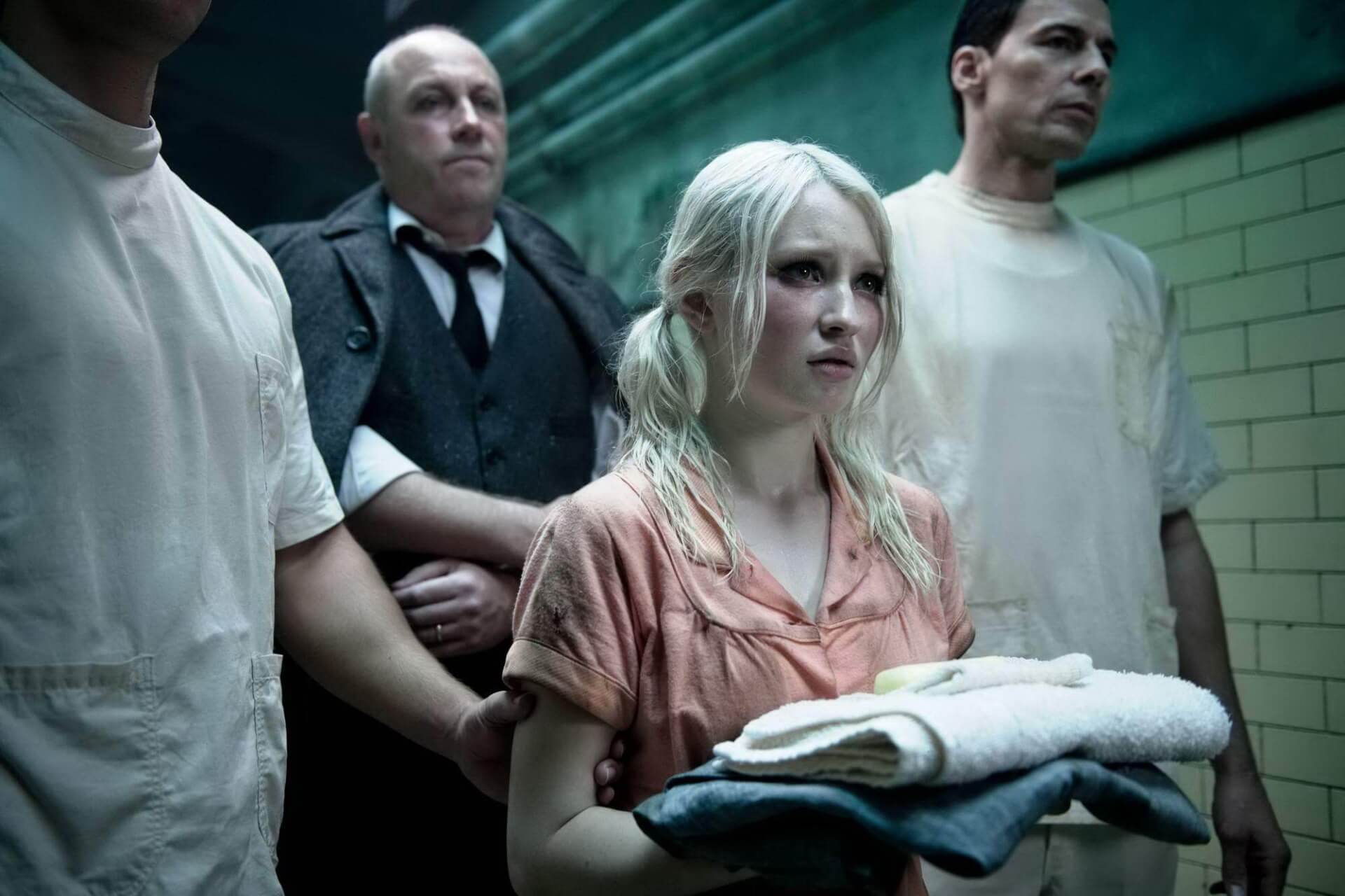 Sucker Punch Emily Browning
