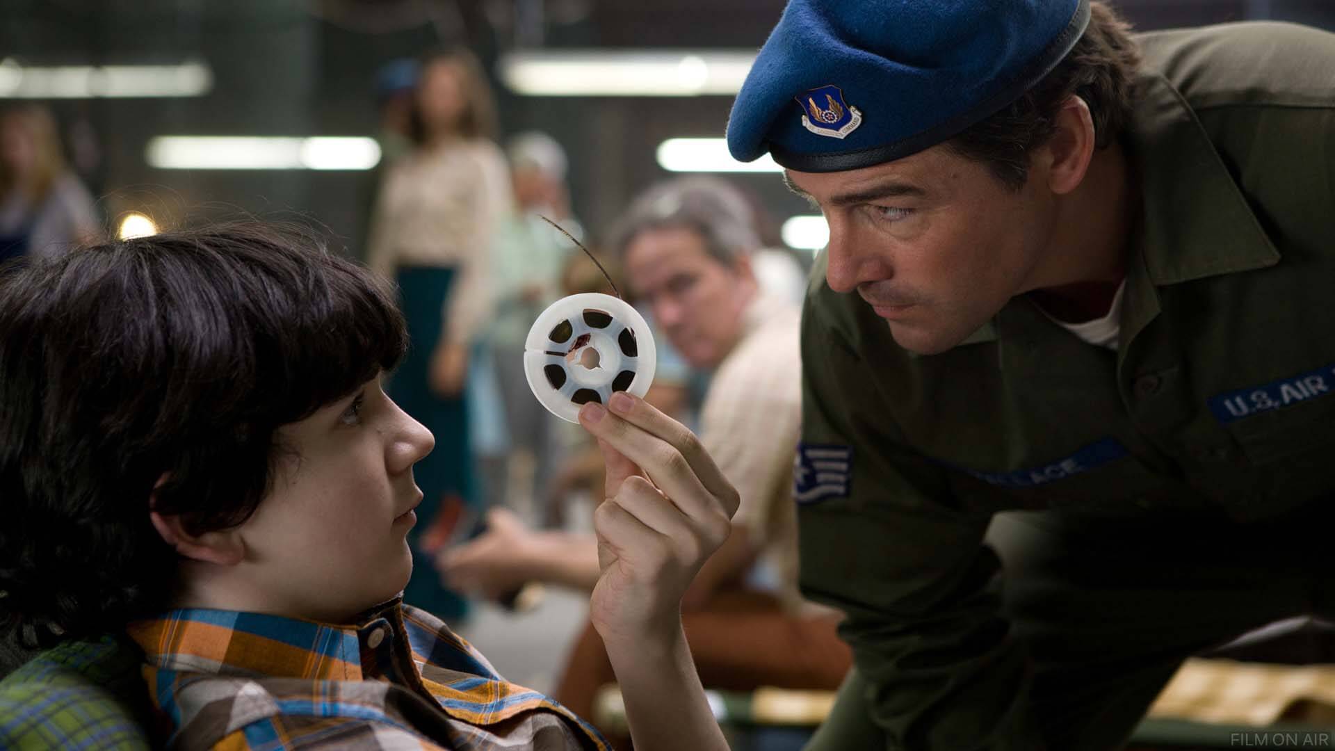 Super 8 Elle Fanning AJ Michalka Kyle Chandler