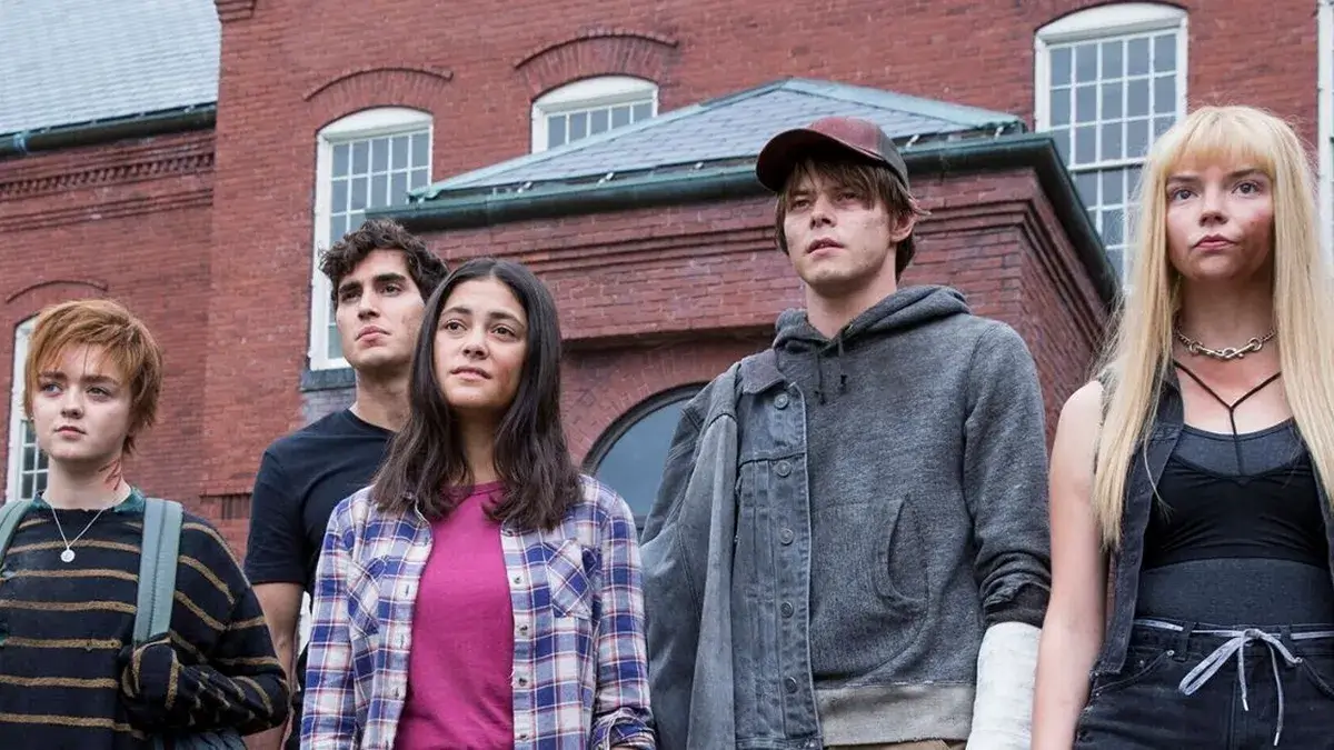 THE NEW MUTANTS. Young Adult X-Men Horror Story