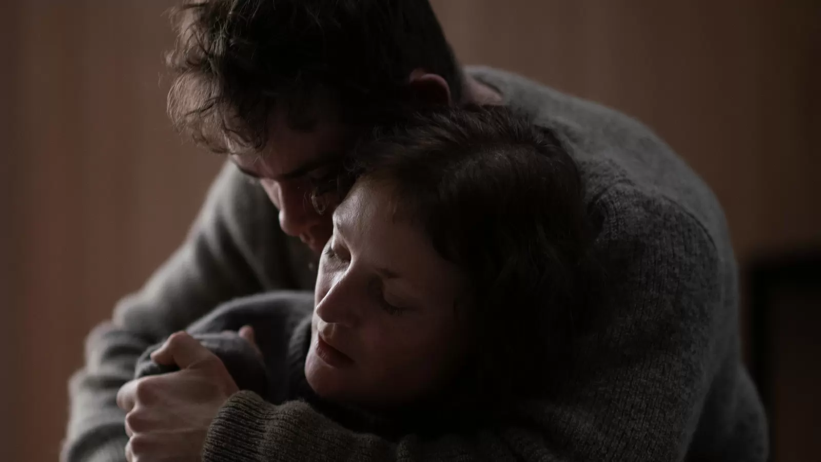 WENT UP THE HILL. An intimate portrait of grief [REVIEW]