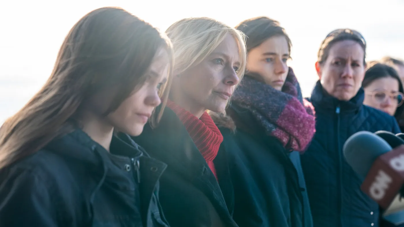LOST GIRLS